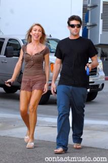 Linda Thompson feet photo 2