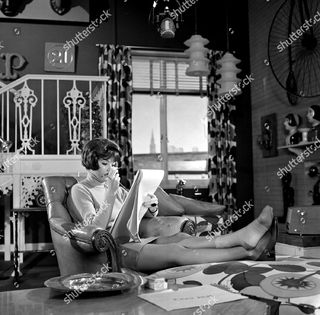 Linda Thorson feet photo 13