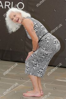 Linda Thorson feet photo 4