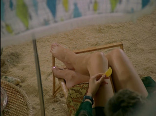 Linda Thorson feet photo 10