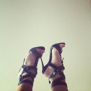 Linda Zimany feet photo 16