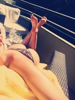 Linda Zimany feet photo 7