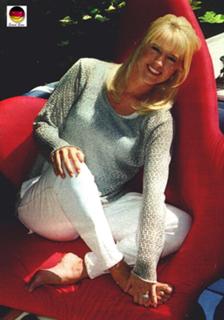 Linda de Mol feet photo 20