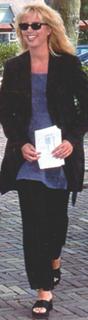 Linda de Mol feet photo 2