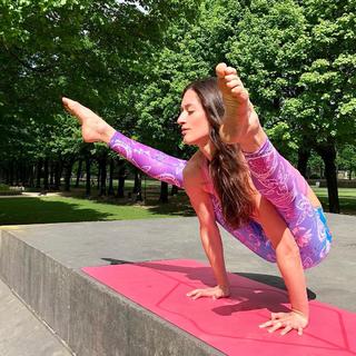 Lindell Nuyttens feet photo thumbnail