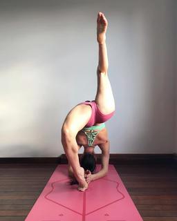 Lindell Nuyttens feet photo thumbnail