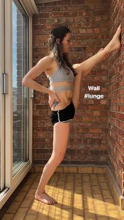 Lindell Nuyttens feet photo thumbnail