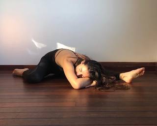 Lindell Nuyttens feet photo thumbnail