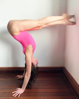 Lindell Nuyttens feet photo thumbnail