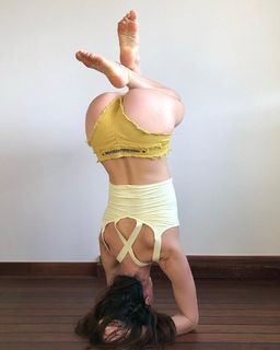 Lindell Nuyttens feet photo thumbnail