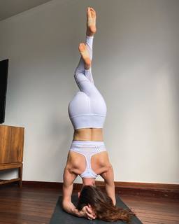 Lindell Nuyttens feet photo thumbnail