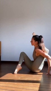 Lindell Nuyttens feet photo thumbnail