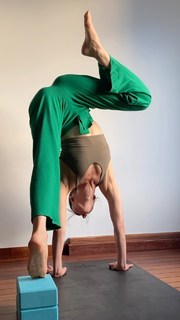 Lindell Nuyttens feet photo thumbnail