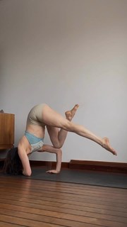 Lindell Nuyttens feet photo thumbnail