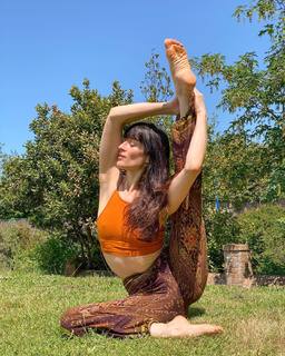 Lindell Nuyttens feet photo thumbnail