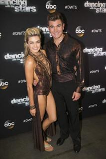 Lindsay Arnold feet photo 3