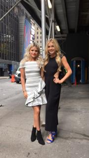 Lindsay Arnold feet photo 17