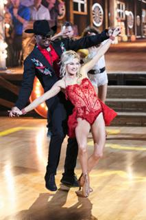 Lindsay Arnold feet photo 6
