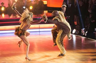 Lindsay Arnold feet photo 10