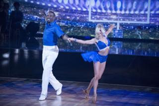 Lindsay Arnold feet photo 12