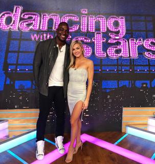 Lindsay Arnold feet photo 8