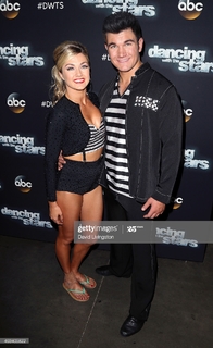 Lindsay Arnold feet photo 3