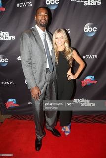 Lindsay Arnold feet photo 12