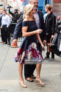 Lindsay Arnold feet photo 2