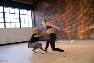 Lindsay Arnold feet photo 9