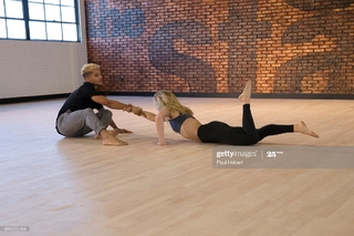 Lindsay Arnold feet photo 8