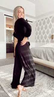 Lindsay Arnold feet photo 14