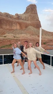 Lindsay Arnold feet photo 9