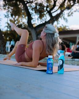 Lindsay Arnold feet photo 7