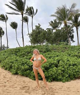 Lindsay Arnold feet photo 2