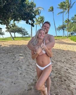 Lindsay Arnold feet photo 20