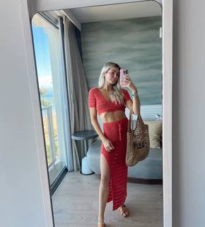 Lindsay Arnold feet photo 6