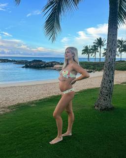 Lindsay Arnold feet photo 13