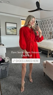 Lindsay Arnold feet photo 5