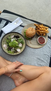 Lindsay Arnold feet photo 10