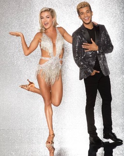 Lindsay Arnold feet photo 19