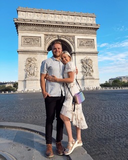 Lindsay Arnold feet photo 5