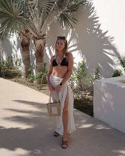 Lindsay Arnold feet photo 14