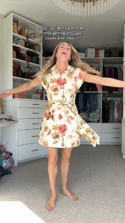 Lindsay Arnold feet photo 17