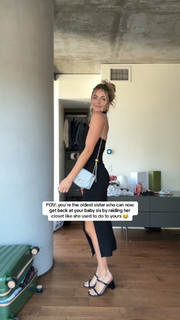 Lindsay Arnold feet photo 17
