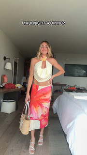 Lindsay Arnold feet photo 8