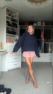 Lindsay Arnold feet photo 16