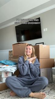 Lindsay Arnold feet photo 16
