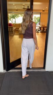 Lindsay Arnold feet photo 13