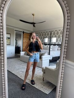 Lindsay Arnold feet photo 7