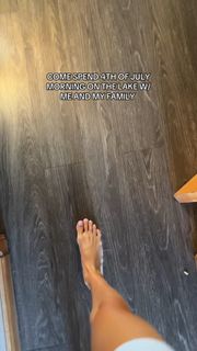 Lindsay Arnold feet photo 20